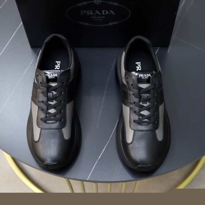 Pra*a casual shoes